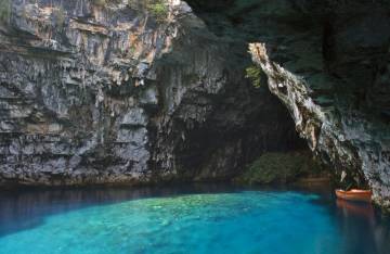 Λίμνη Μελισσάνης στην Κεφαλονιά: επίγειος παράδεισος