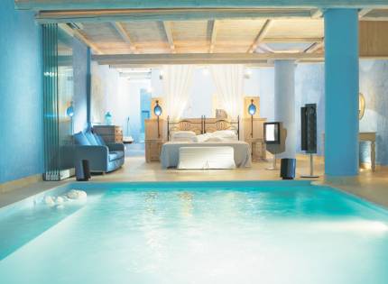 Mykonos Blu Luxury Hotel